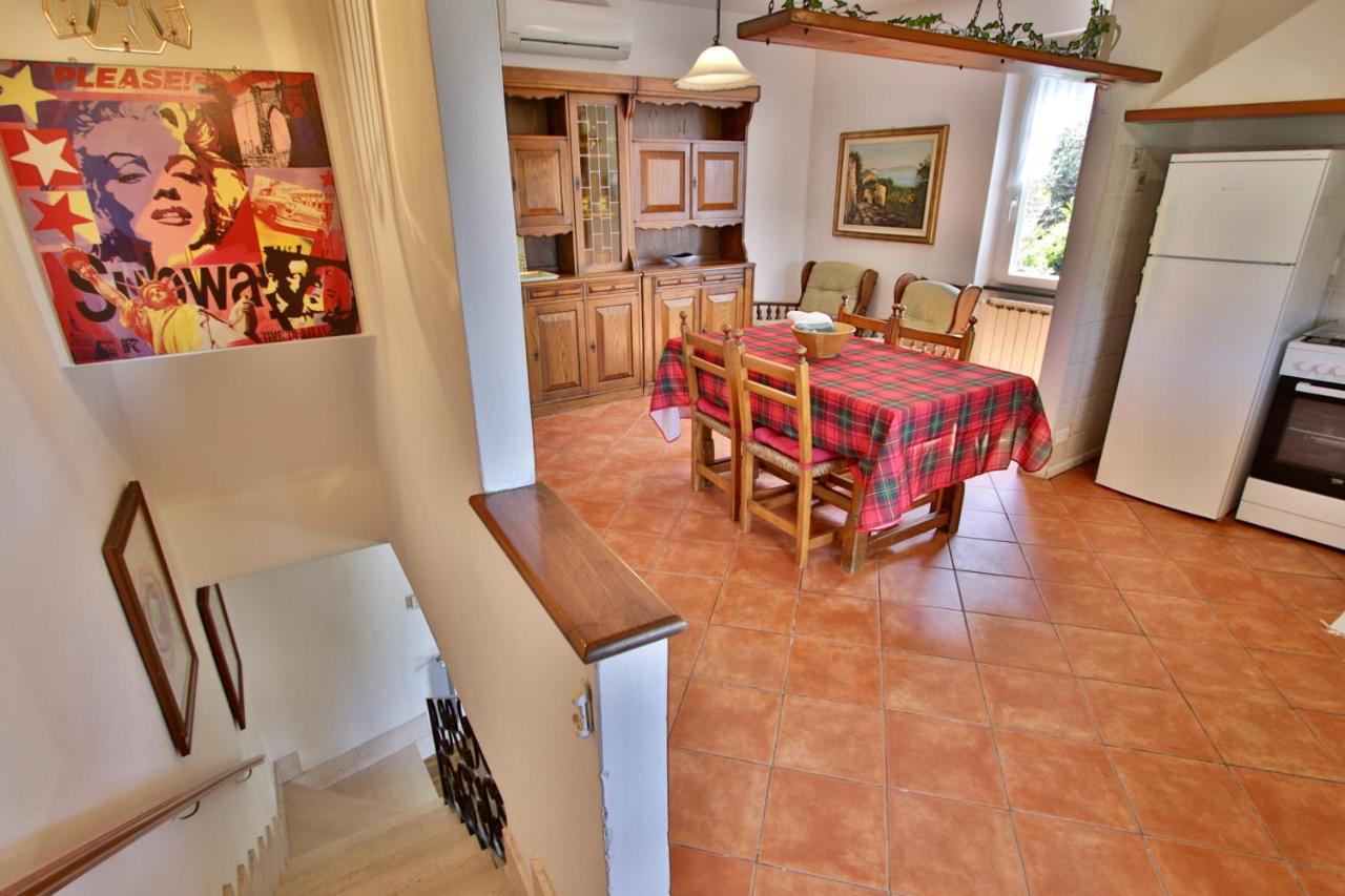 Mamaamelia Apartment Levanto Bagian luar foto
